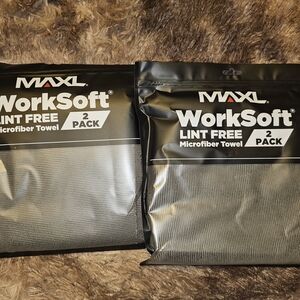 MAXL WorkSoft Lint Free Microfiber Towels 2- 2 Packs Total Of 4 Towels.